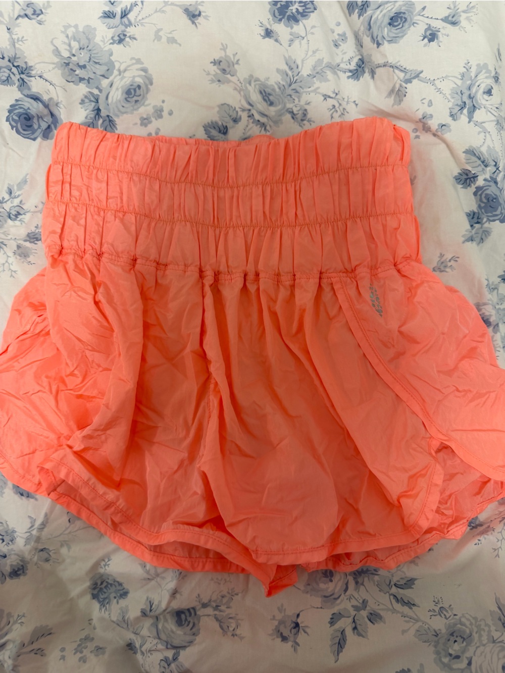 Free People coral shorts size small